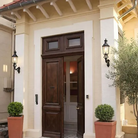 La Petite Raphaelle - 4 Chambres, Ac, Swimming Pool, Garden * Saint-Raphaël