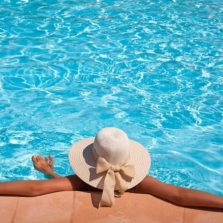 La Petite Raphaelle - 4 Chambres, Ac, Swimming Pool, Garden *